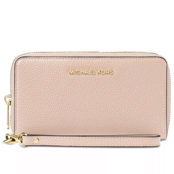 Michael Kors Jet Set Travel Large Flat Multifunction Phone Case Wristlet 
NWT - Picture 6 of 16